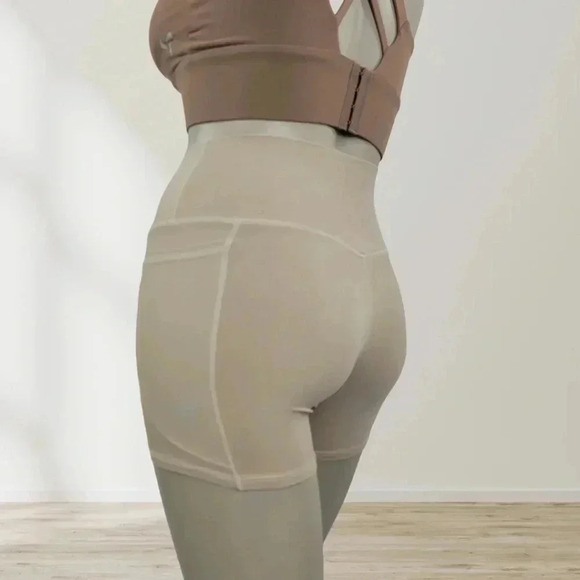 Pedigree eMPWR Women High-Waist Workout Shorts | Dual Pockets | No Front Seam - Picture 2 of 6